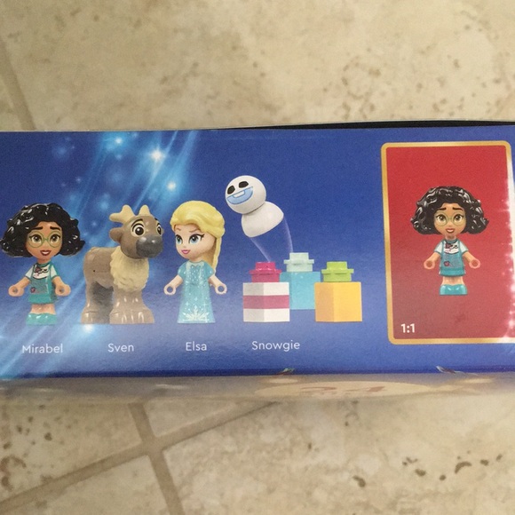 LEGO Disney Advent Calendar (43253) - Picture 9 of 12